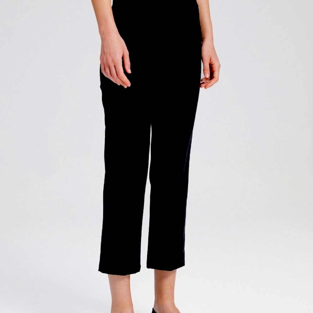 Lattelier skinny black pants, 95% polyester, 5% spandex, size medium (6-8)